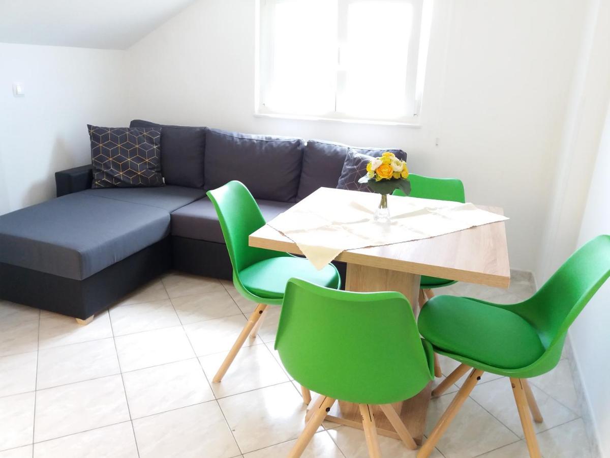 Apartmani Lana Бродариця Екстер'єр фото