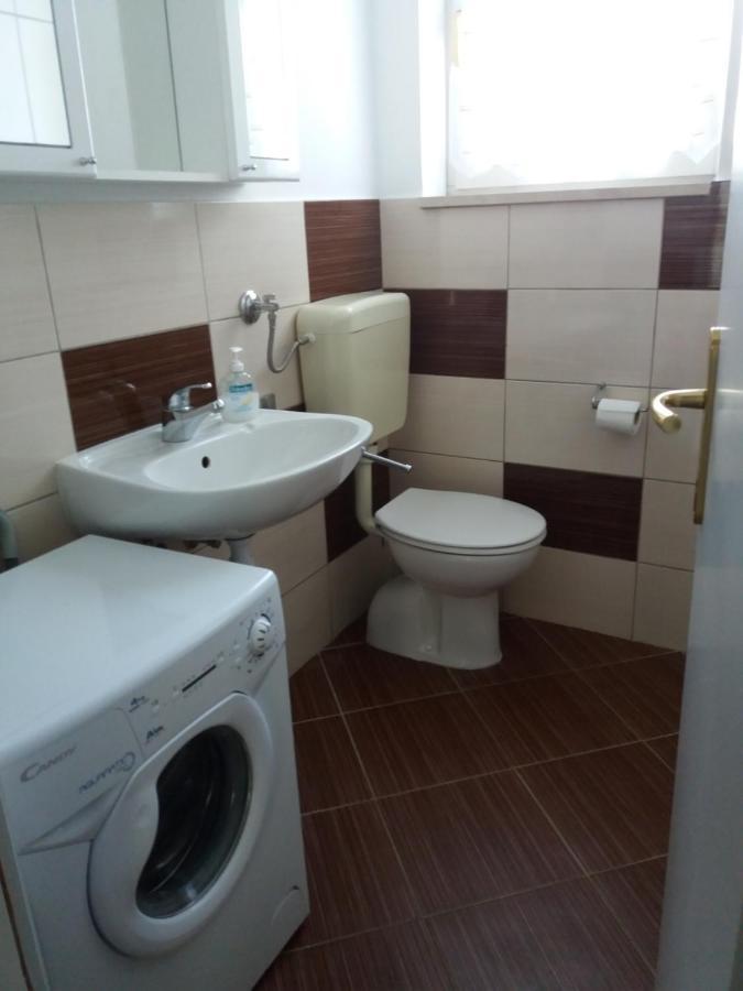 Apartmani Lana Бродариця Екстер'єр фото