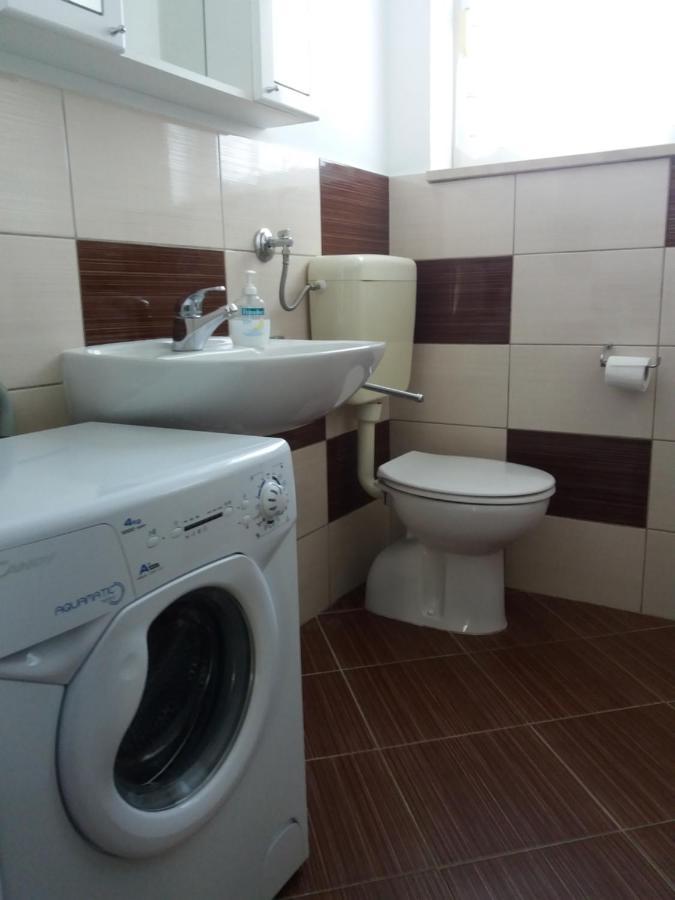 Apartmani Lana Бродариця Екстер'єр фото